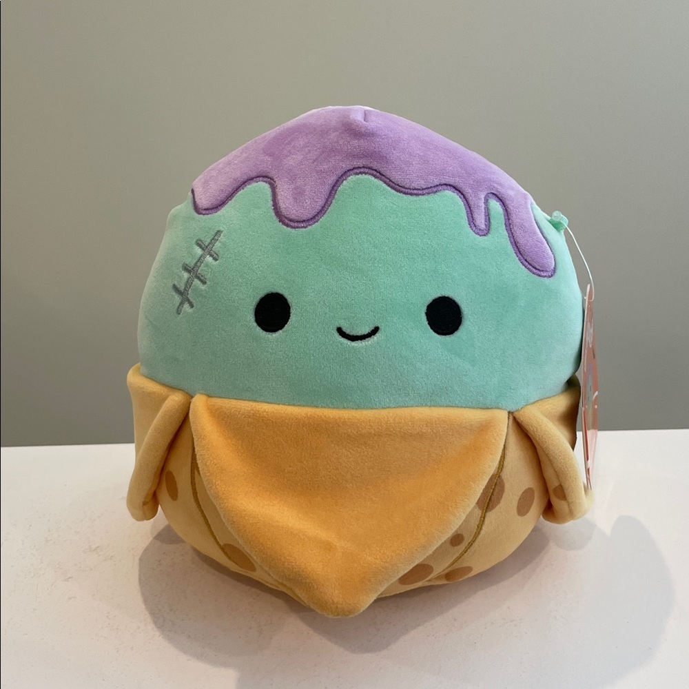 NWT 8” Stanislav the Zombie Banana Halloween Squishmallow
